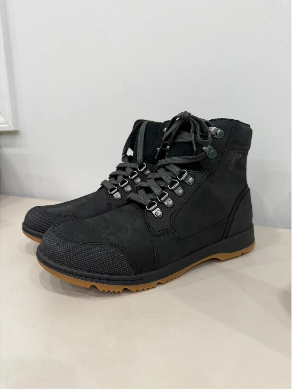 Sorel Ankeny II Men's Waterproof Black Leather Hiking Boots Size 7.5
